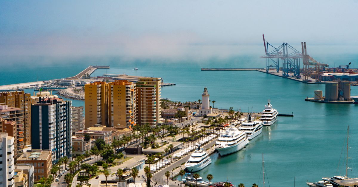 Beckham Law Spain [2026] — The 24% Flat Tax for Digital Nomads in Málaga
